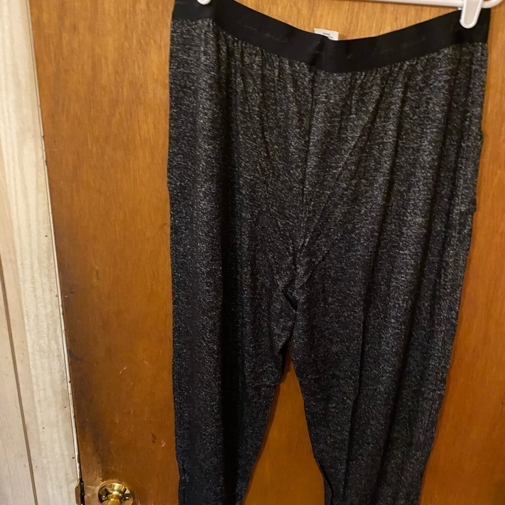 Pink sweats - Picture 1 of 3